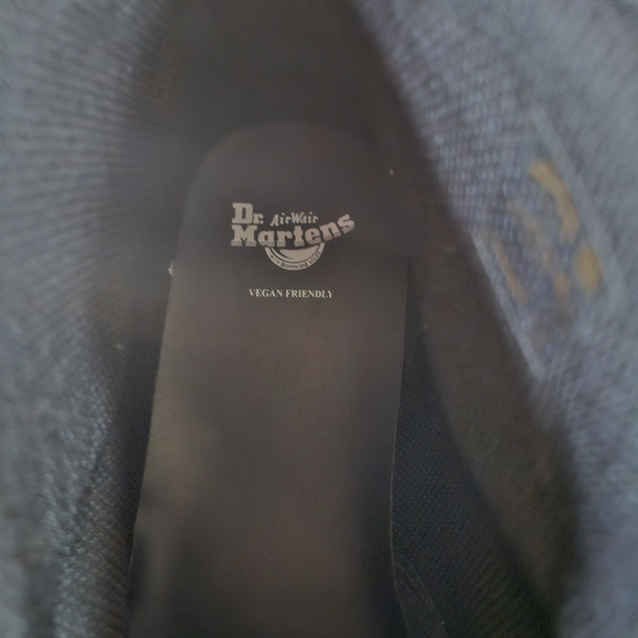 Woman's Boots Dr. Martens Vegan Devon Velvet Platform Boots - Picture 12 of 16